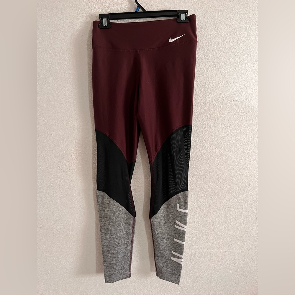 Nike leggings